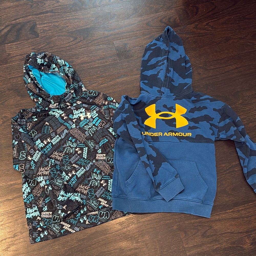 Set of two boys under armour sweatshirts